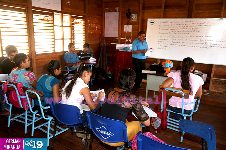Conozca la experiencia de jóvenes que estudian carreras técnicas en San Carlos