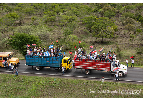 Largas caravanas llegan a Managua para celebrar el 34 aniversario de la Revolución