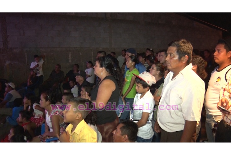 Capitalinos se reúnen en barrio "La Esperanza" para apoyar al "Chocolatito"