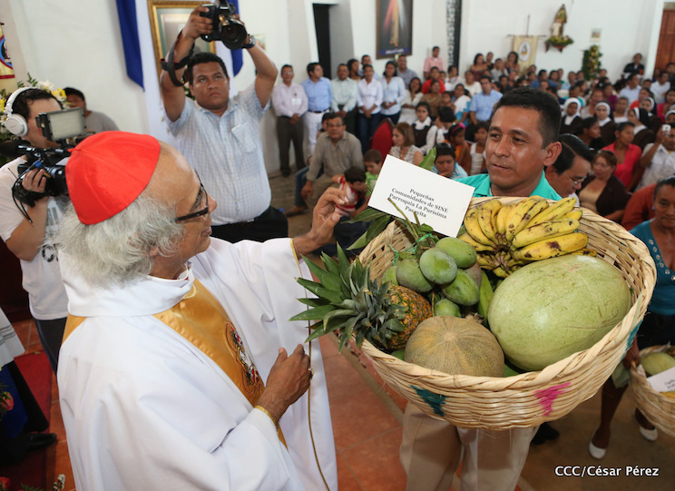 Cardenal Brenes abre las puertas de la remodelada iglesia de Pacayita
