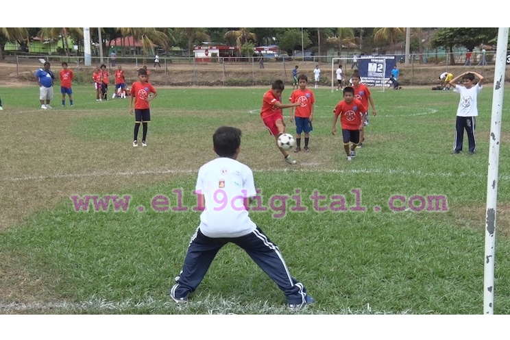 Realizan caminata para promover el deporte en niñ@s con enfermedades crónicas