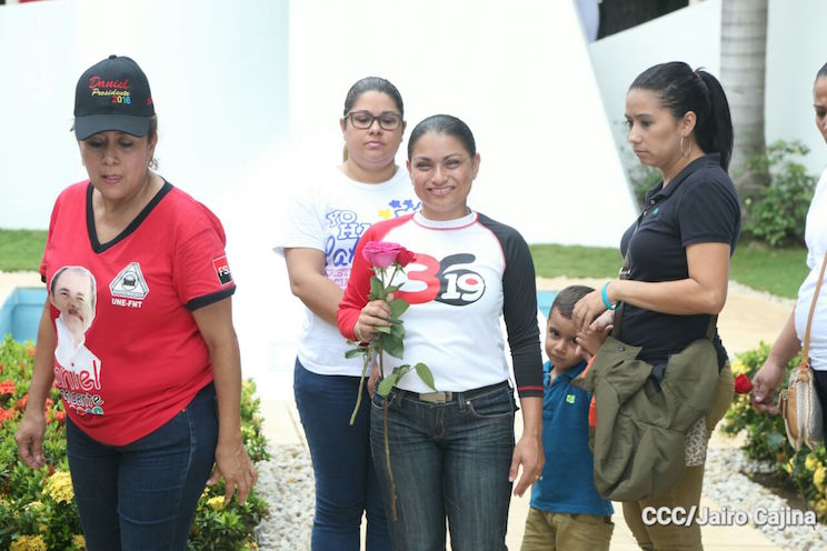 Nicaragua rinde homenaje de Vida y Amor a Tomás