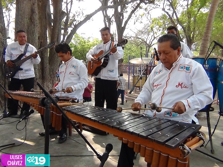Familias granadinas disfrutan de actividades recreativas en el Día Internacional de los Trabajadores