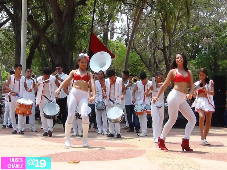 Familias granadinas disfrutan de actividades recreativas en el Día Internacional de los Trabajadores