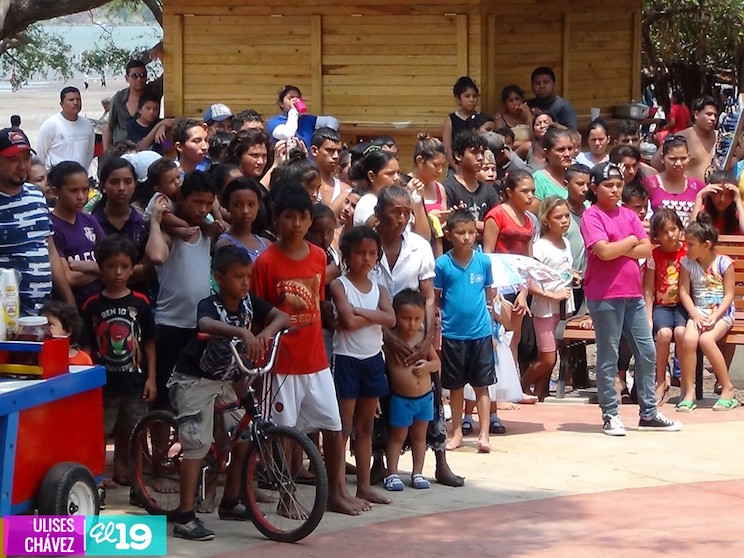 Familias granadinas disfrutan de actividades recreativas en el Día Internacional de los Trabajadores