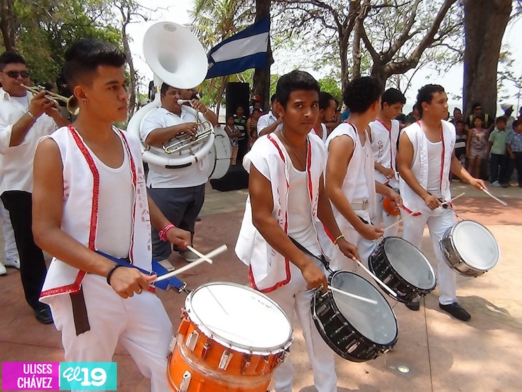 Familias granadinas disfrutan de actividades recreativas en el Día Internacional de los Trabajadores