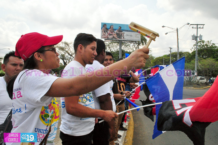 Celebran Día de la Dignidad Nacional en rotondas de Managua