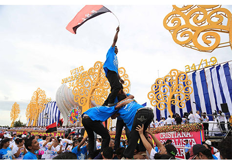Impresionante afluencia de nicaragüenses a la Plaza La Fe