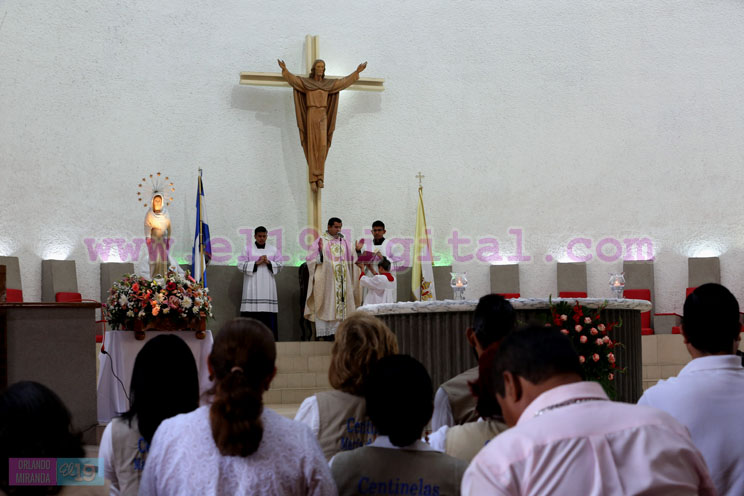 Capitalinos celebran a la Virgen de Cuapa en Catedral de Managua