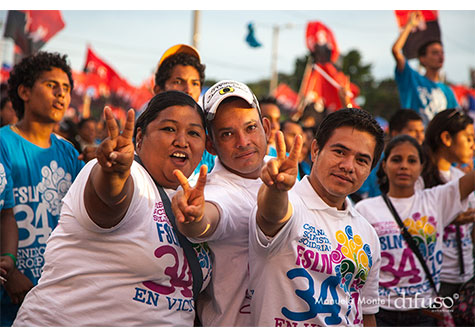 Presidente Daniel: "Con nuestras voces en el amor, seguimos de Frente con el Frente" (FOTOS AÉREAS)