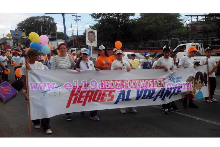 Por Amor a la Vida, marchan para prevenir accidentes de tránsito 