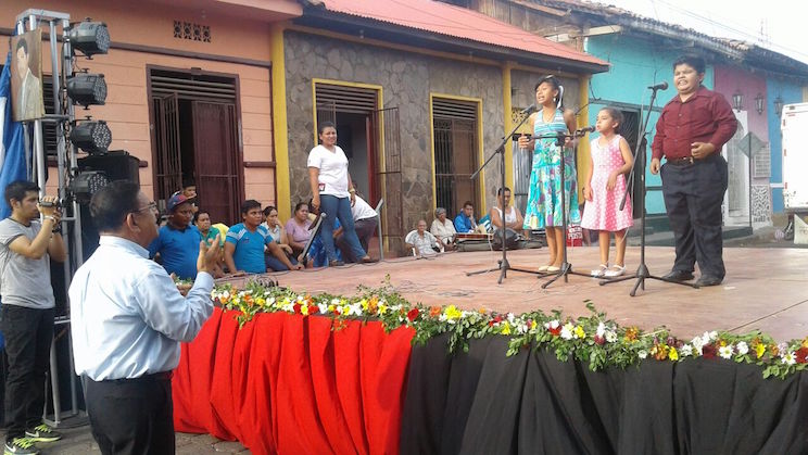Leoneses conmemoran 87 aniversario del Héroe Nacional Rigoberto López Pérez