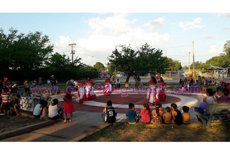 Celebran a las madres protagonistas de los barrios capitalinos