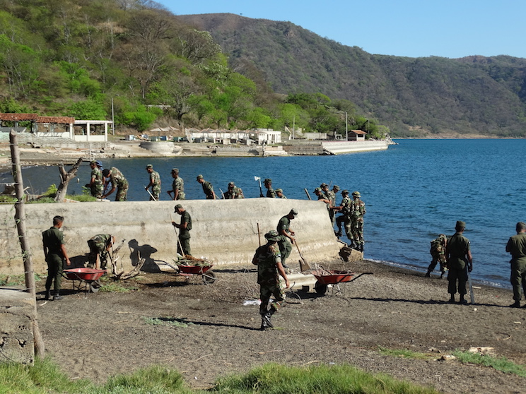 Ejército de Nicaragua participa en Jornada Ecológica en Laguna de Xiloá