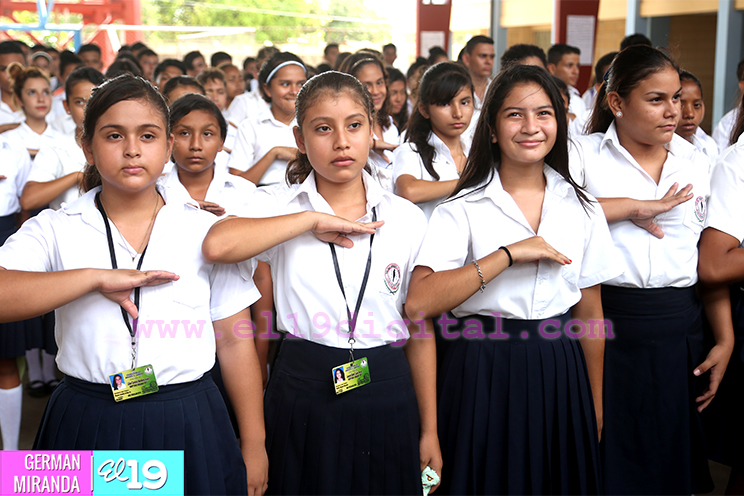 Estudiantes protagonizan dramatización en homenaje al General Augusto C. Sandino