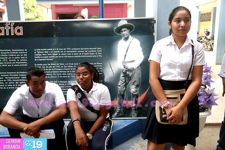 Estudiantes protagonizan dramatización en homenaje al General Augusto C. Sandino