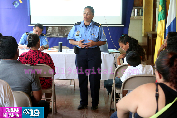 Madres de Nindirí y Policía Nacional comparten encuentro para fortalecer la seguridad ciudadana
