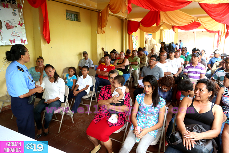 Madres de Nindirí y Policía Nacional comparten encuentro para fortalecer la seguridad ciudadana