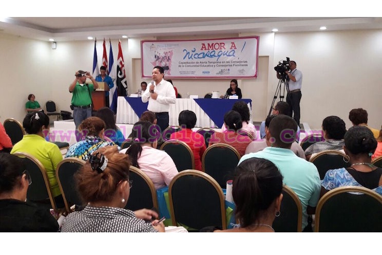Realizan Encuentro Nacional de Consejerías de Comunidades Educativas y de la Familia