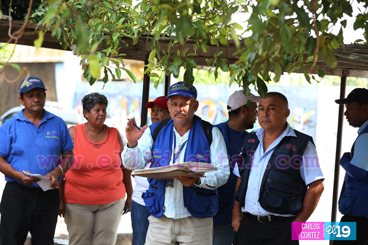 Familias del Distrito II reciben títulos de propiedad 