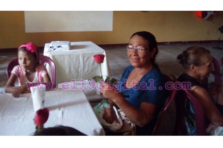Celebran a las madres productoras de Mateare