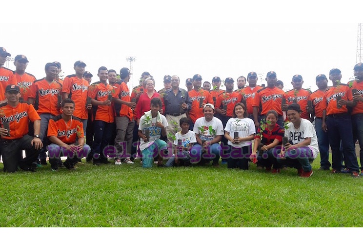 Estudiantes y deportistas de Chinandega se suman a la campaña por #AMORANICARAGUA