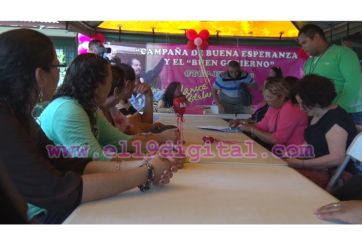 Trabajadoras por cuenta propia celebran a las madres