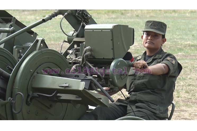 Madres militares, entre la maternidad y la vocación de servicio