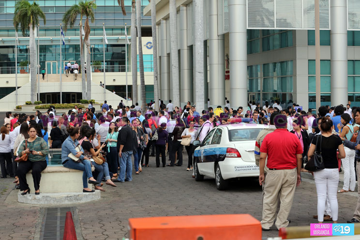 Estudiantes y trabajadores de la capital ponen en práctica lo ensayado en Ejercicios de Prevención