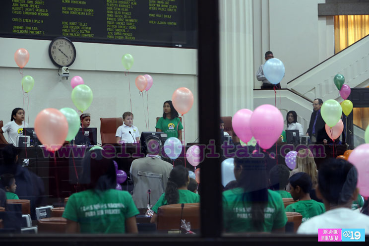 Niños y niñas celebran Sesión Especial en Asamblea Nacional