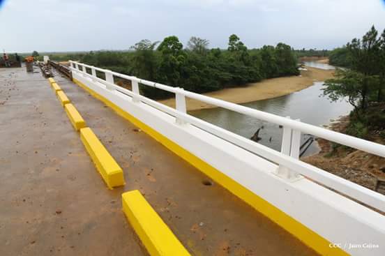 Nuevo puente de Sisin abre paso previo a su inauguración debido a emergencia