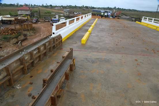 Nuevo puente de Sisin abre paso previo a su inauguración debido a emergencia