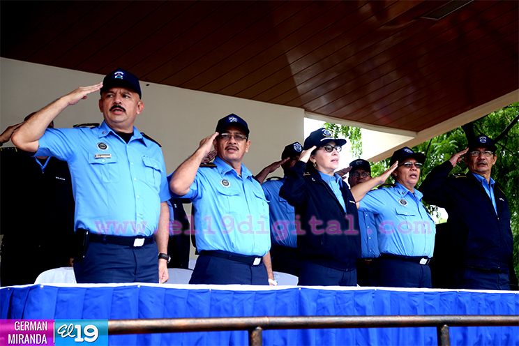 Se gradúan 49 Policías en Curso Especial Antidisturbios