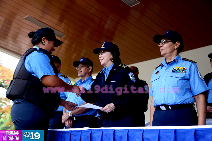 Se gradúan 49 Policías en Curso Especial Antidisturbios