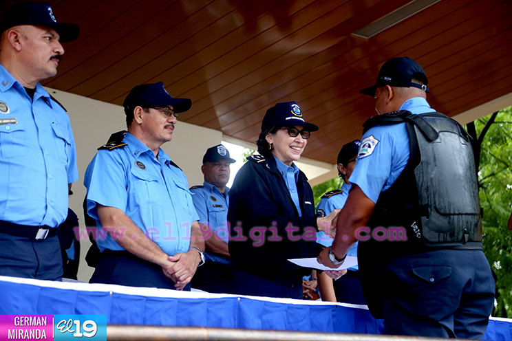 Se gradúan 49 Policías en Curso Especial Antidisturbios