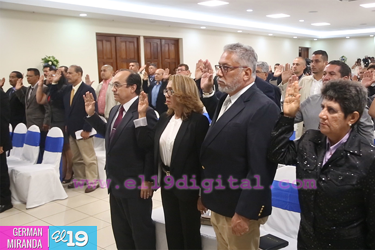 CSE juramenta a los miembros de los Consejos Electorales Departamentales y Regionales