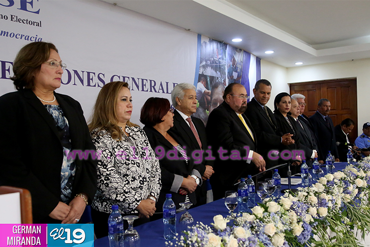 CSE juramenta a los miembros de los Consejos Electorales Departamentales y Regionales