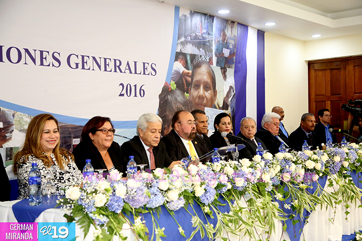 CSE juramenta a los miembros de los Consejos Electorales Departamentales y Regionales