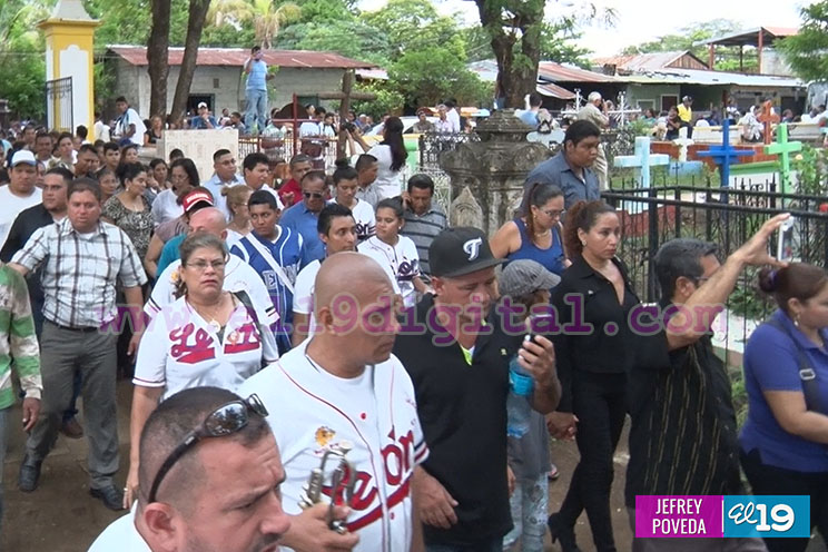 Pueblo de León rinde homenaje a su hijo dilecto Noel Areas