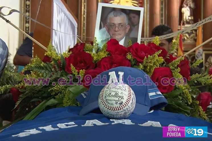 Pueblo de León rinde homenaje a su hijo dilecto Noel Areas