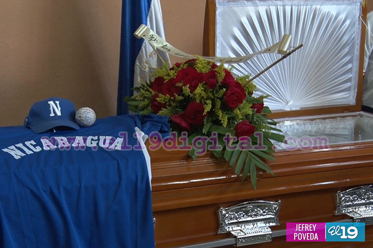 Pueblo de León rinde homenaje a su hijo dilecto Noel Areas