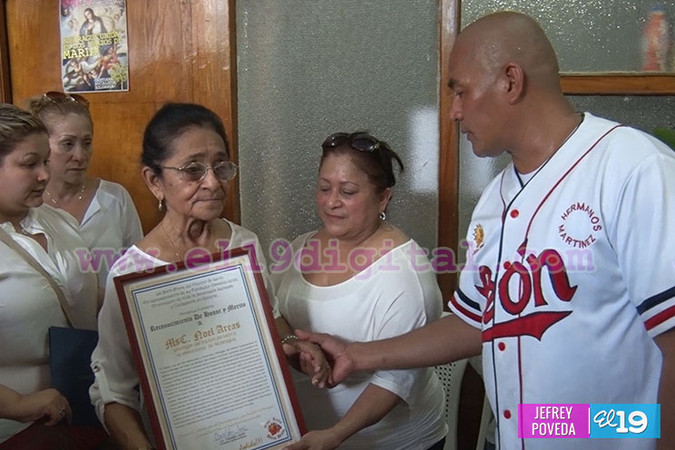 Pueblo de León rinde homenaje a su hijo dilecto Noel Areas