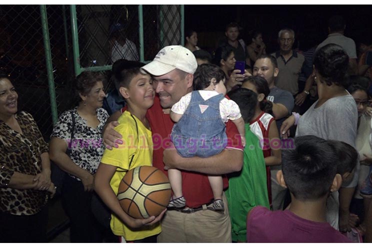 Niños y niñas campeones de Mini-Baloncesto regresan triunfantes a Jinotega
