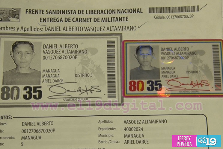 Entregan militancia Sandinista a familias del barrio Ariel Darce
