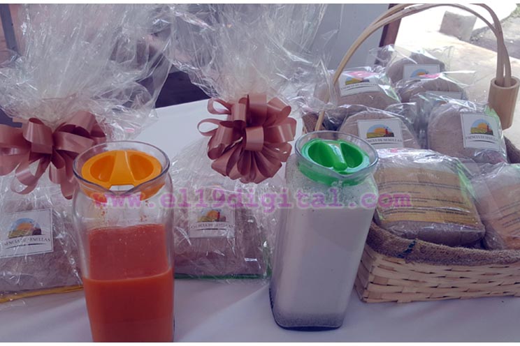 Feria de la comida vegetariana y las especias también en la Avenida de Bolívar a Chávez