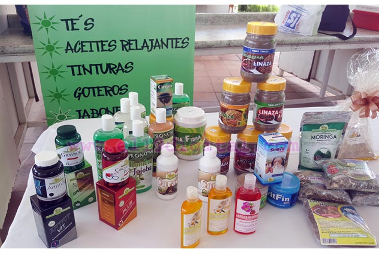Feria de la comida vegetariana y las especias también en la Avenida de Bolívar a Chávez