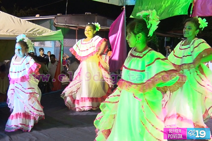 Realizan festival y vigilia en homenaje a los héroes y mártires del Repliegue al Vapor