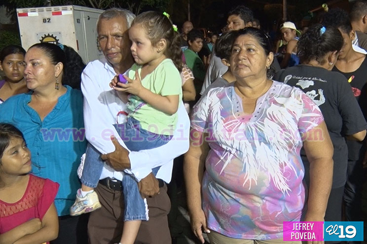 Realizan festival y vigilia en homenaje a los héroes y mártires del Repliegue al Vapor