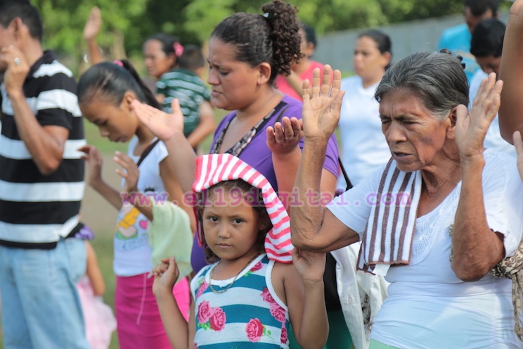 Cristianos de Chinandega realizan culto de acción de gracia por las bendiciones recibidas