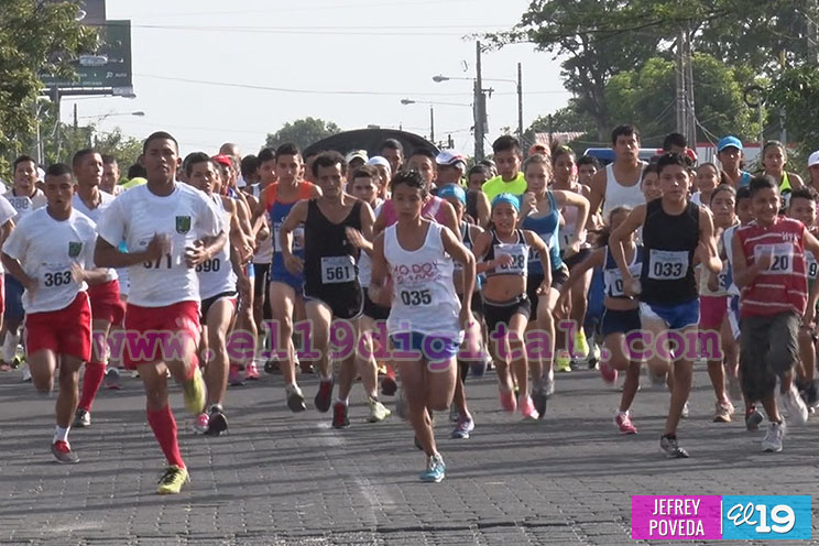 Atletas participan en la Vigésima Edición de la Carrera Internacional El Repliegue